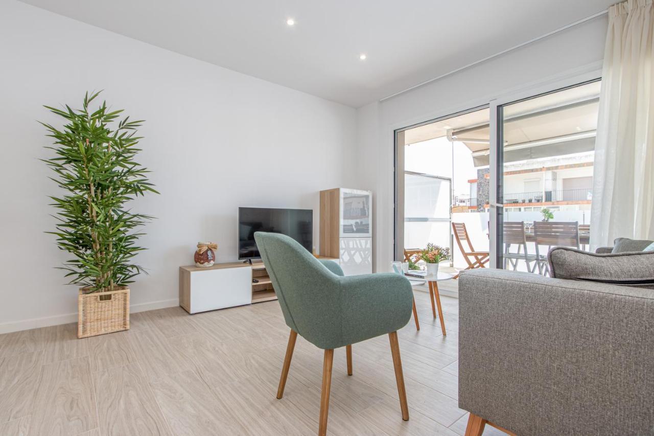 M A R I V E N T Suite With Bathroom And Terrace 50 M2 Roses Exterior photo